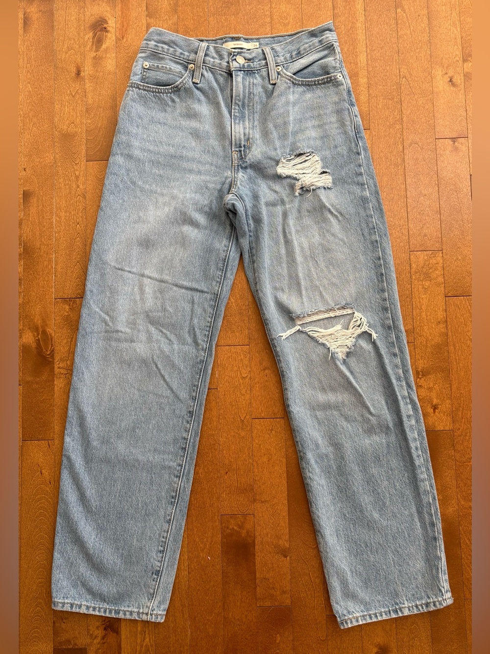 Levi's '94 Baggy Distressed Light Wash Jeans - Size W26 L31